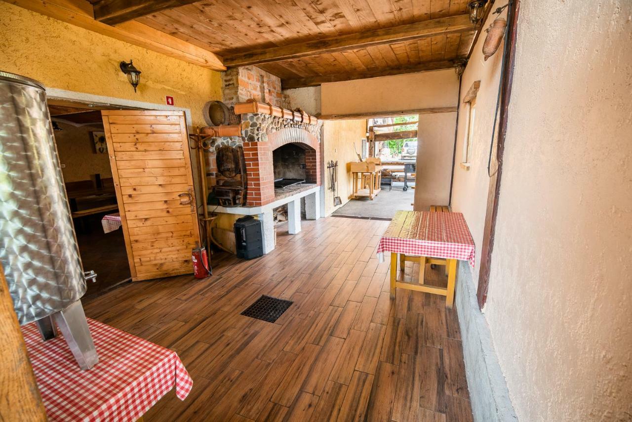 Apartment With Sauna Pr' Geci Dobova ภายนอก รูปภาพ