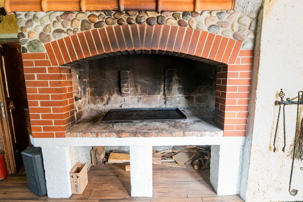 Apartment With Sauna Pr' Geci Dobova ภายนอก รูปภาพ